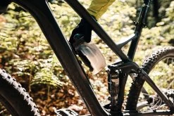 Fidlock TWIST Bottle 450 + Bike Base Set - Transparent Schwarz -Fahrradbekleidung Und Zubehör 09611 TBL fidlock twist bottle450 outdoor 01 scaled