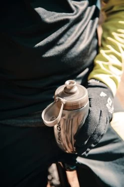 Fidlock TWIST Bottle 450 + Bike Base Set - Transparent Schwarz -Fahrradbekleidung Und Zubehör 09611 TBL fidlock twist bottle450 outdoor 06 scaled