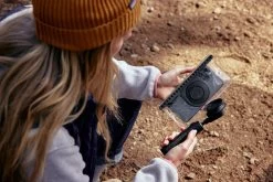 Fidlock VACUUM Uni Phone Case - M Schwarz -Fahrradbekleidung Und Zubehör VC 01100 BLK fidlock VACUUM uniphonecase outdoor 05